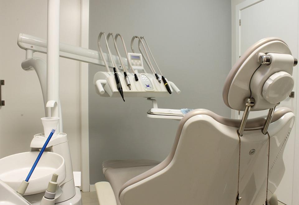 tipos de implantes dentales consulta